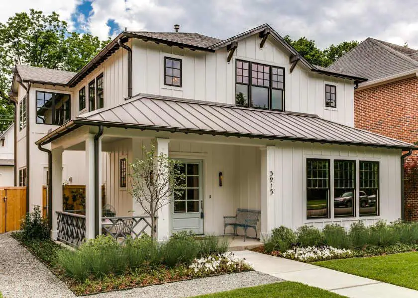 Model Rumah Terbaru dengan Atap Kombinasi Rumah 2 Lantai